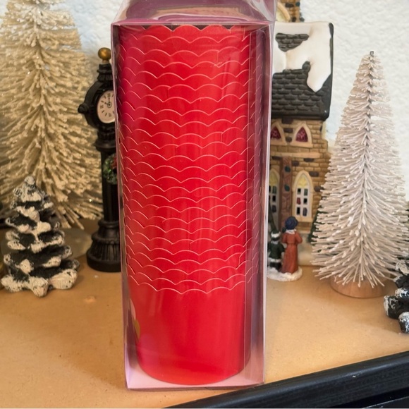 My Mind’s Eye 50 Red Heart Baking Cups VALENTINES DAY Party Birthday New In Box - Picture 3 of 4